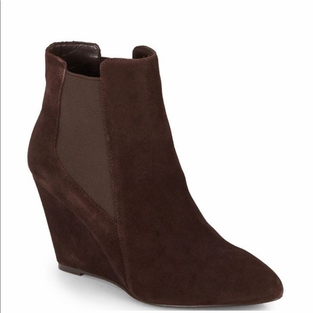CHARLES BY CHARLES DAVID Size 8.5 Women’s Brown Suede Wedge Bootie